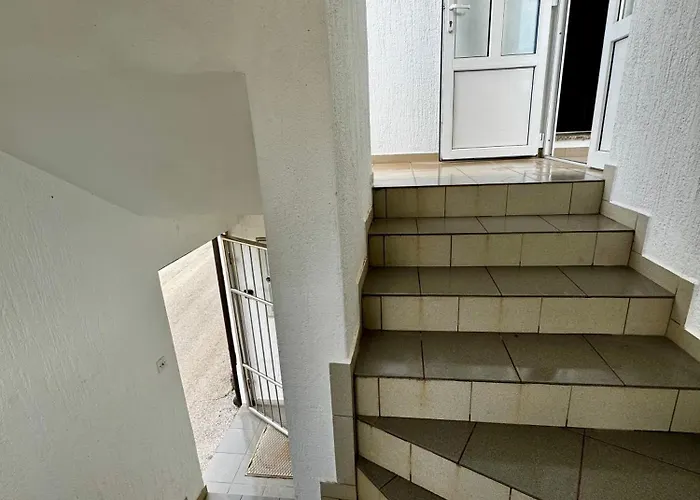 Apartment Klimno شقة *